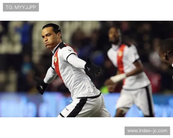 “河南队官宣加纳前锋阿齐兹加盟，曾效力J联赛清水心跳”