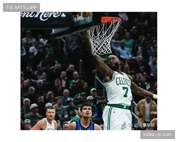 凯尔特人轻取活塞，塔图姆与布朗联手贡献8次抢断